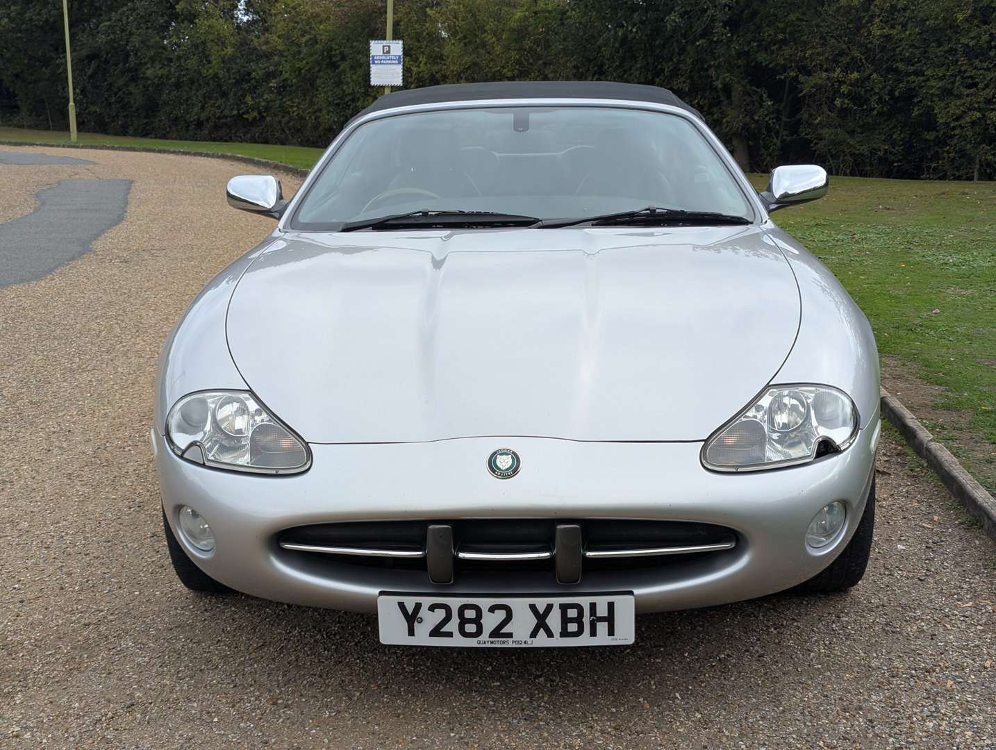 <p>2001 JAGUAR XK8 4.0 CONVERTIBLE AUTO</p>