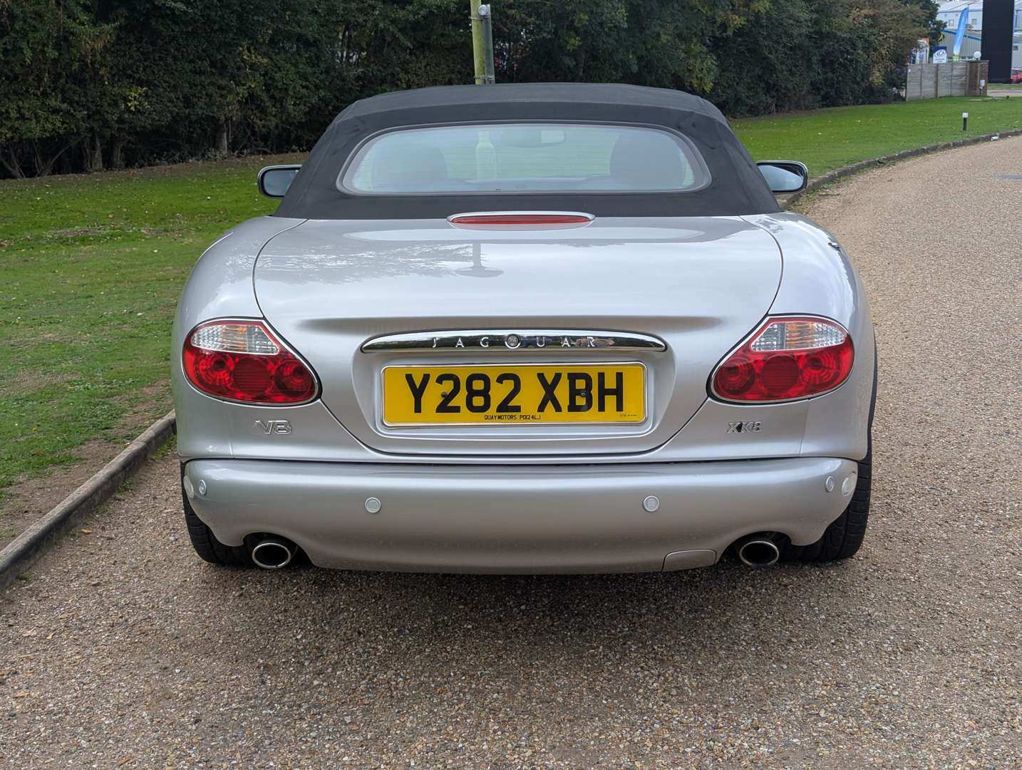 <p>2001 JAGUAR XK8 4.0 CONVERTIBLE AUTO</p>