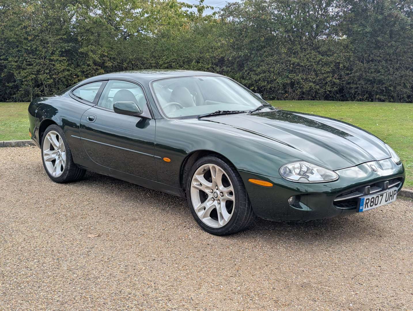 <p>1997 JAGUAR XK8 4.0 COUPE AUTO</p>