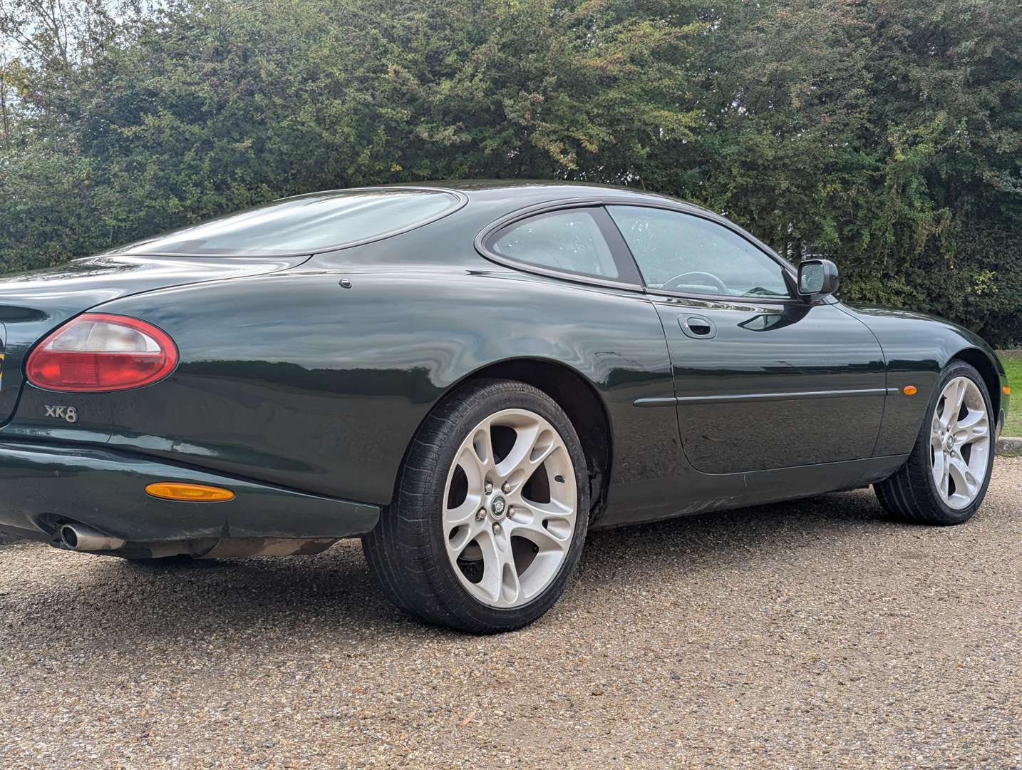 <p>1997 JAGUAR XK8 4.0 COUPE AUTO</p>