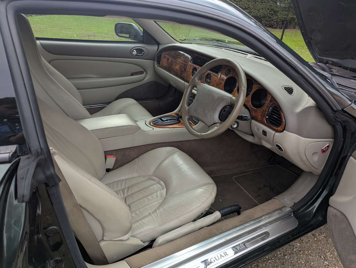 <p>1997 JAGUAR XK8 4.0 COUPE AUTO</p>