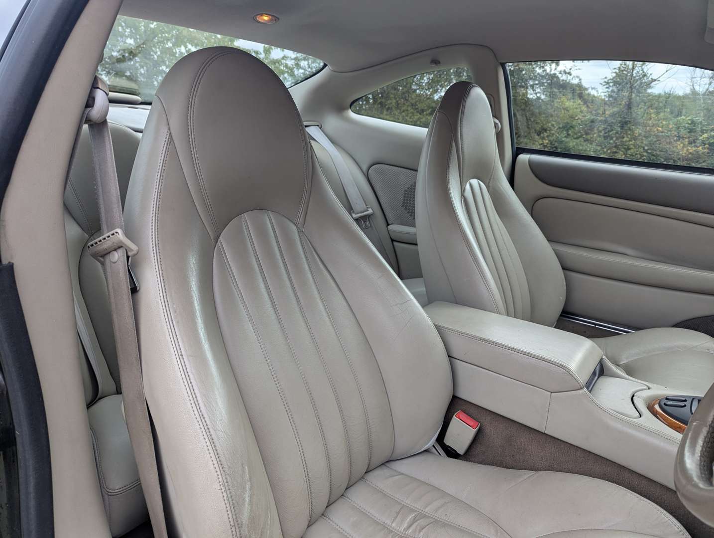 <p>1997 JAGUAR XK8 4.0 COUPE AUTO</p>