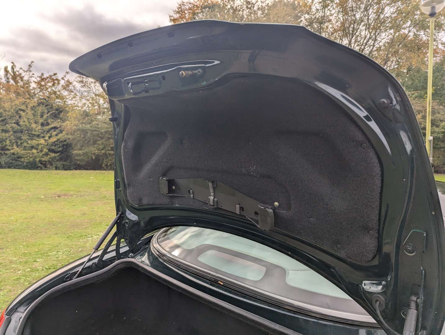 <p>1997 JAGUAR XK8 4.0 COUPE AUTO</p>