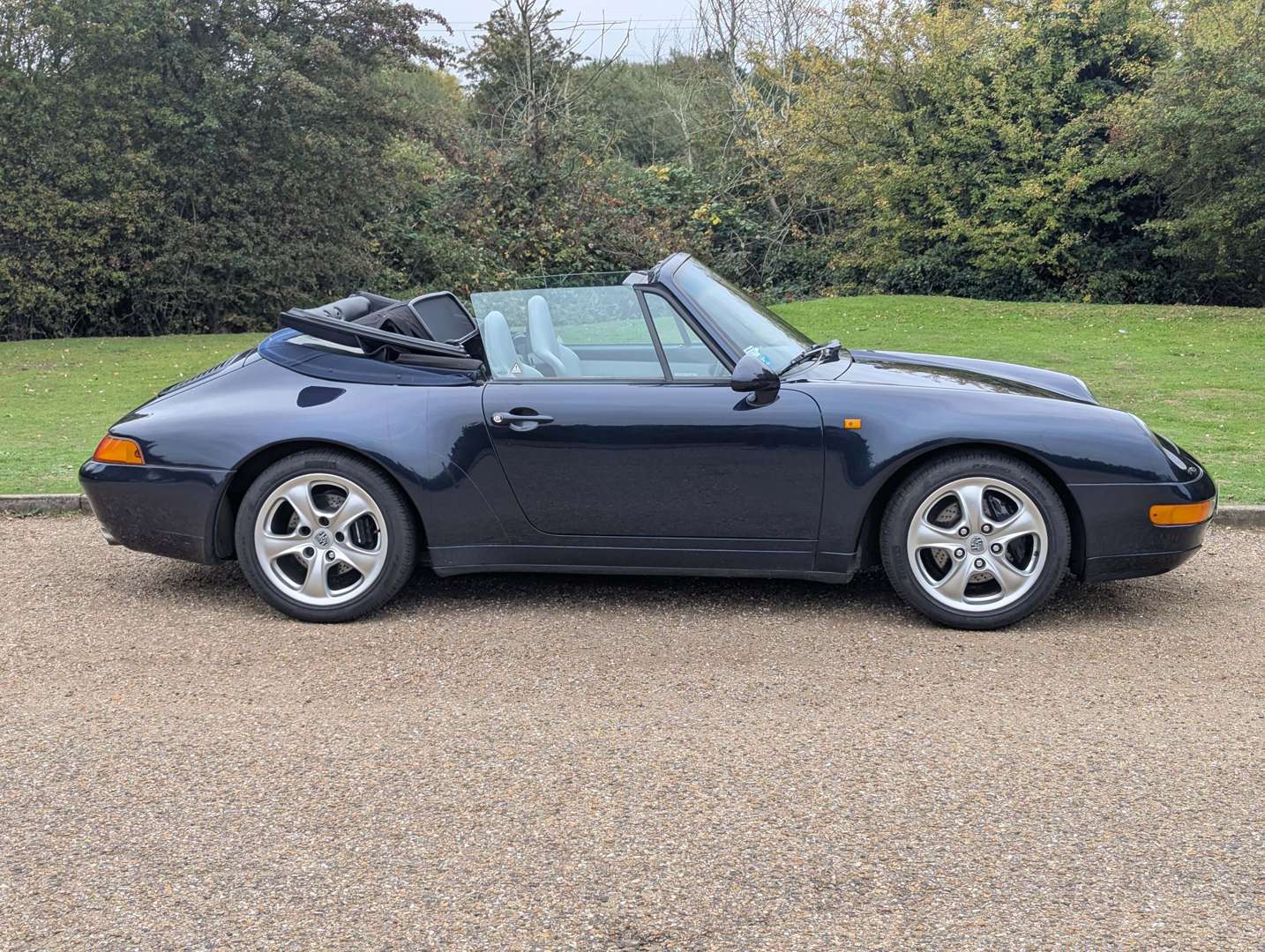 <p>1995 PORSCHE 911 (993) 3.6 CARRERA CABRIO</p>