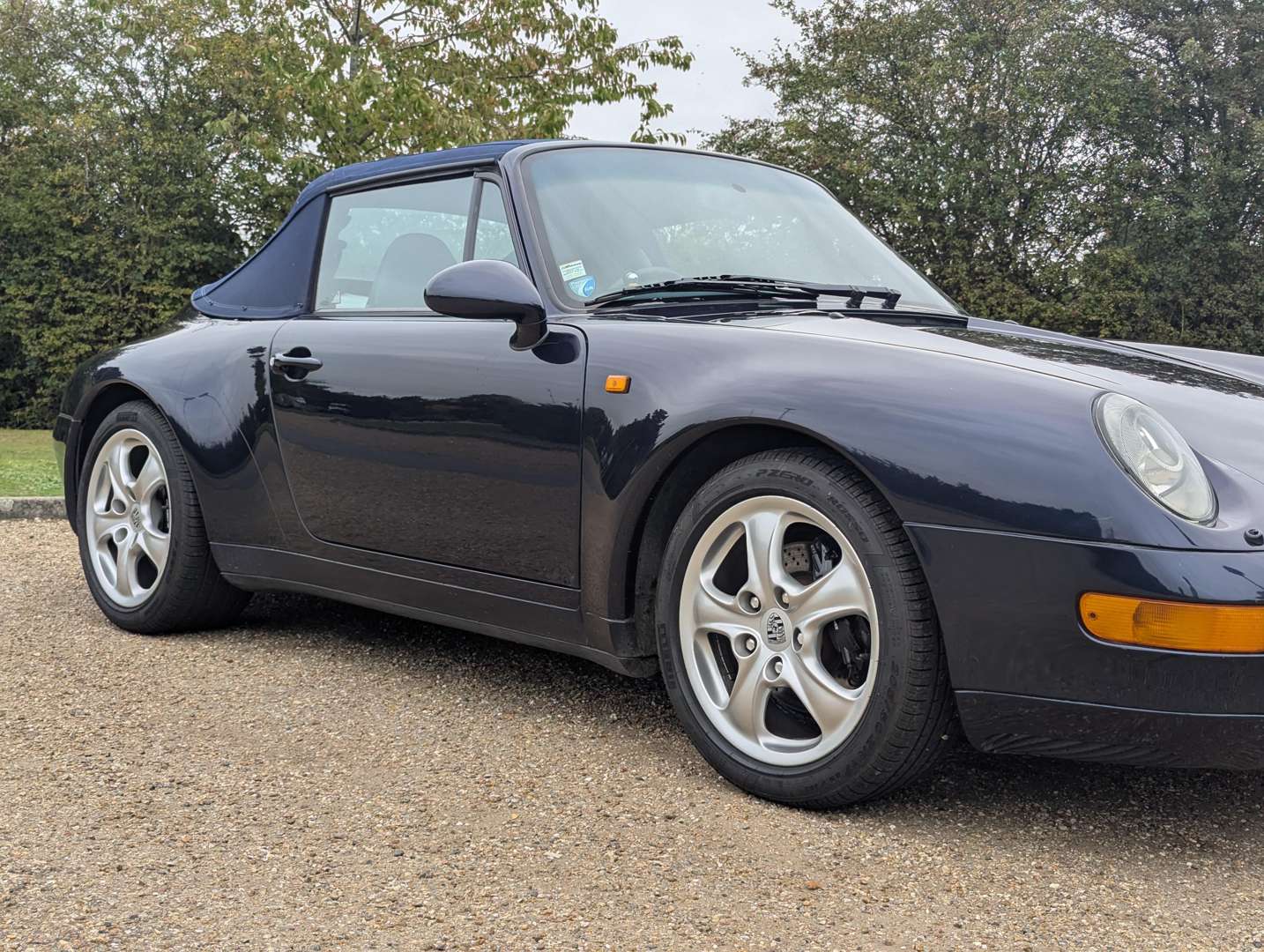 <p>1995 PORSCHE 911 (993) 3.6 CARRERA CABRIO</p>