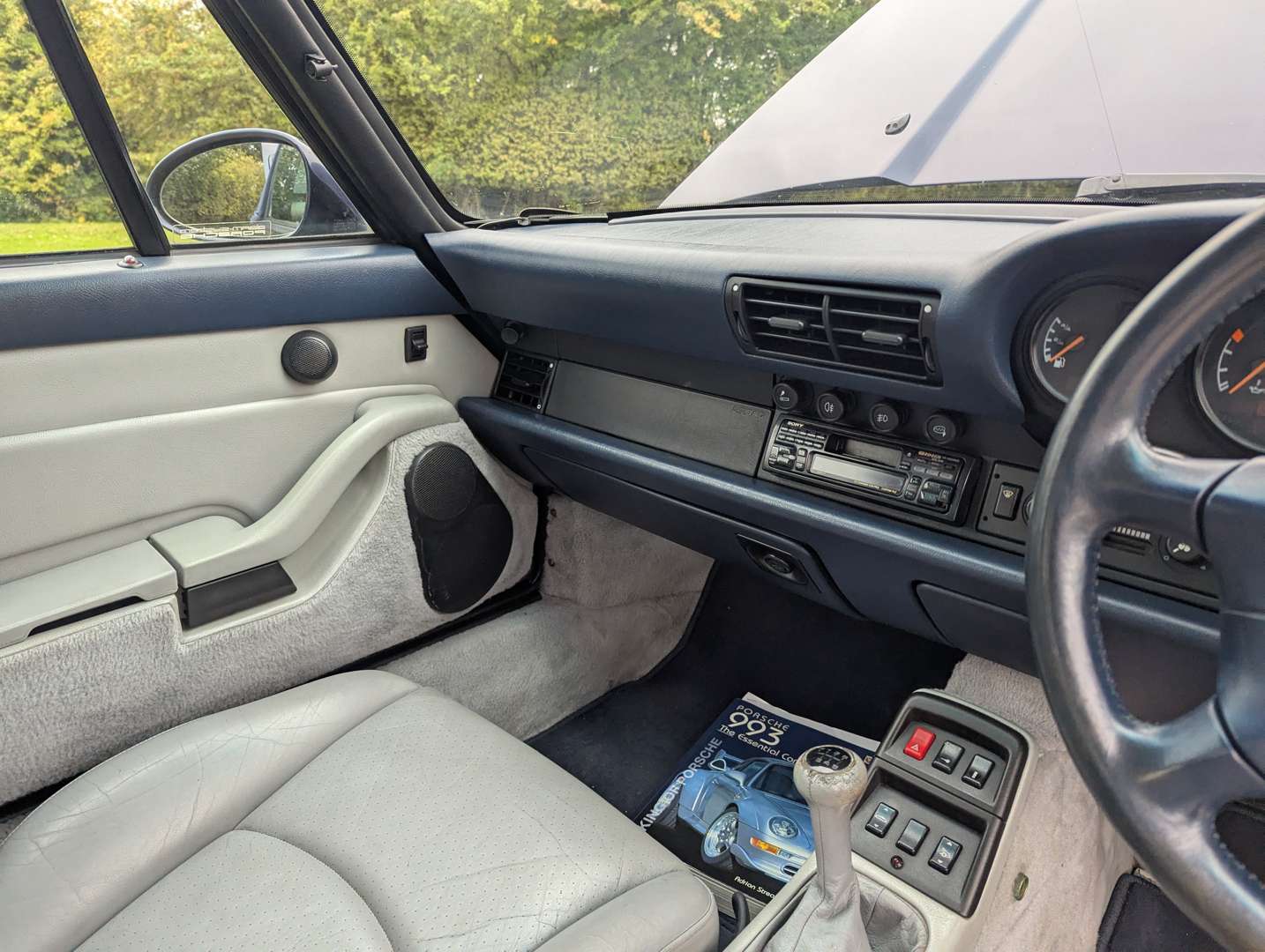 <p>1995 PORSCHE 911 (993) 3.6 CARRERA CABRIO</p>