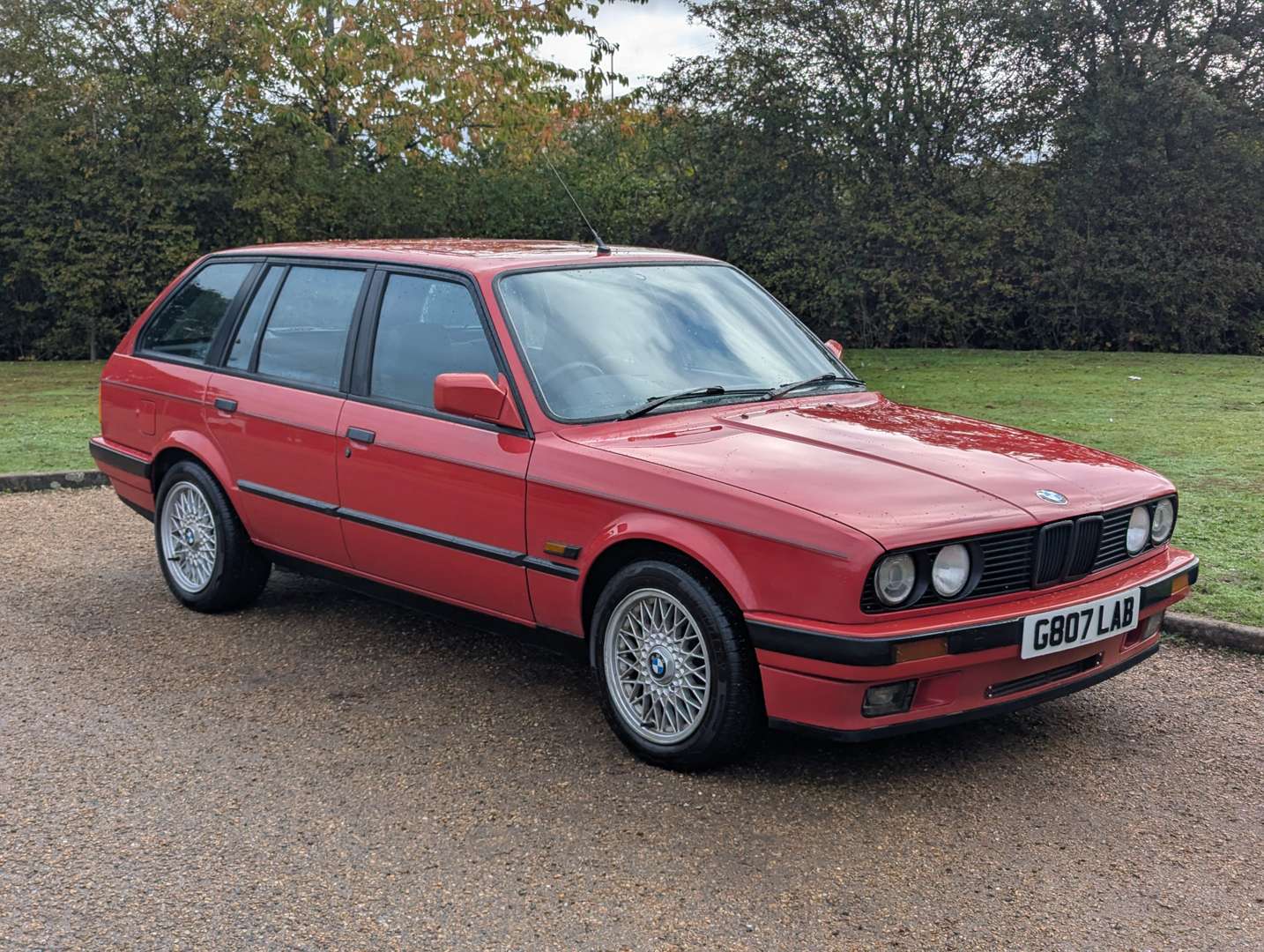 <p>1989 BMW E30 TOURING (E34 TDS CONVERSION)</p>