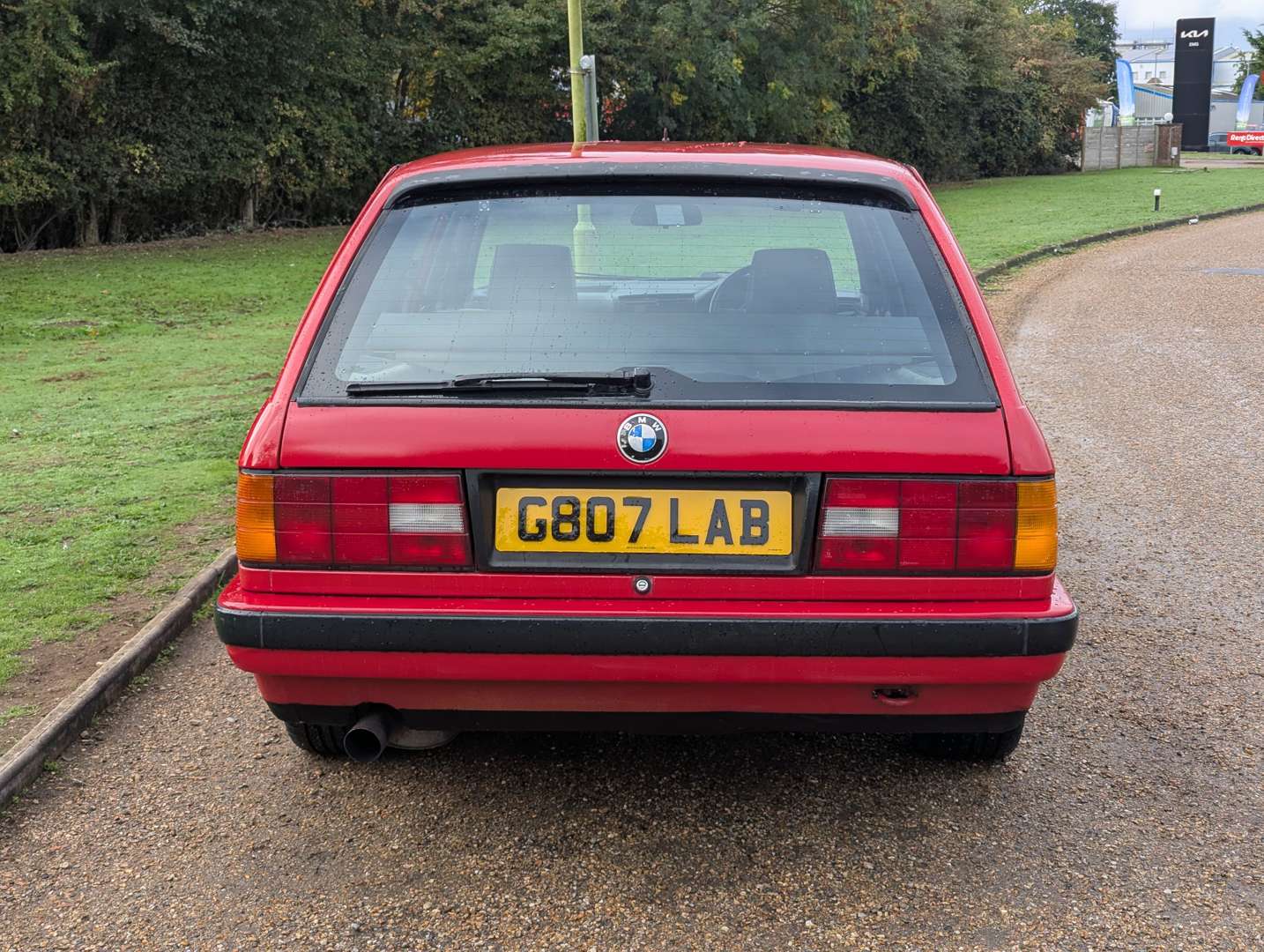 <p>1989 BMW E30 TOURING (E34 TDS CONVERSION)</p>