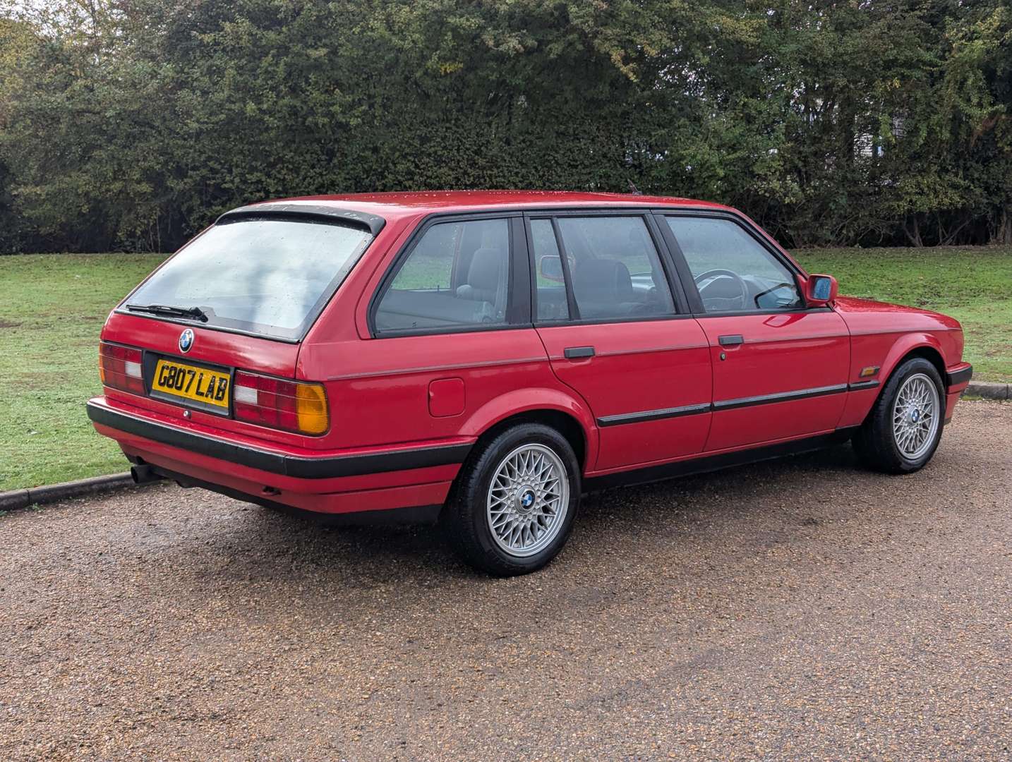 <p>1989 BMW E30 TOURING (E34 TDS CONVERSION)</p>