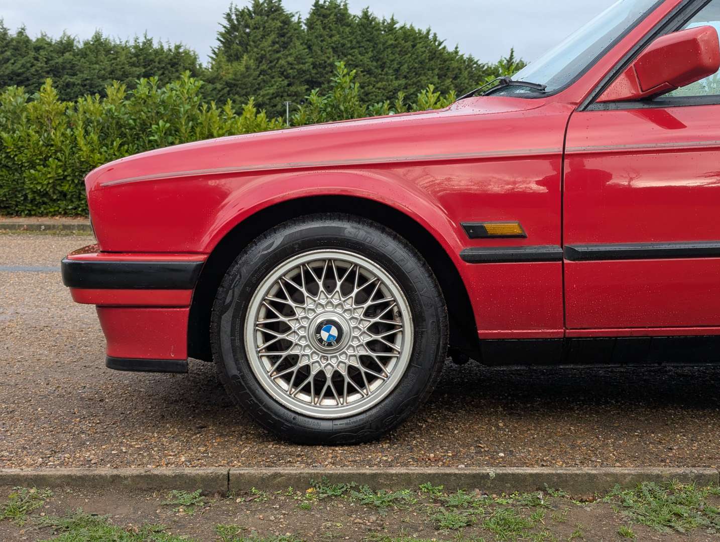 <p>1989 BMW E30 TOURING (E34 TDS CONVERSION)</p>
