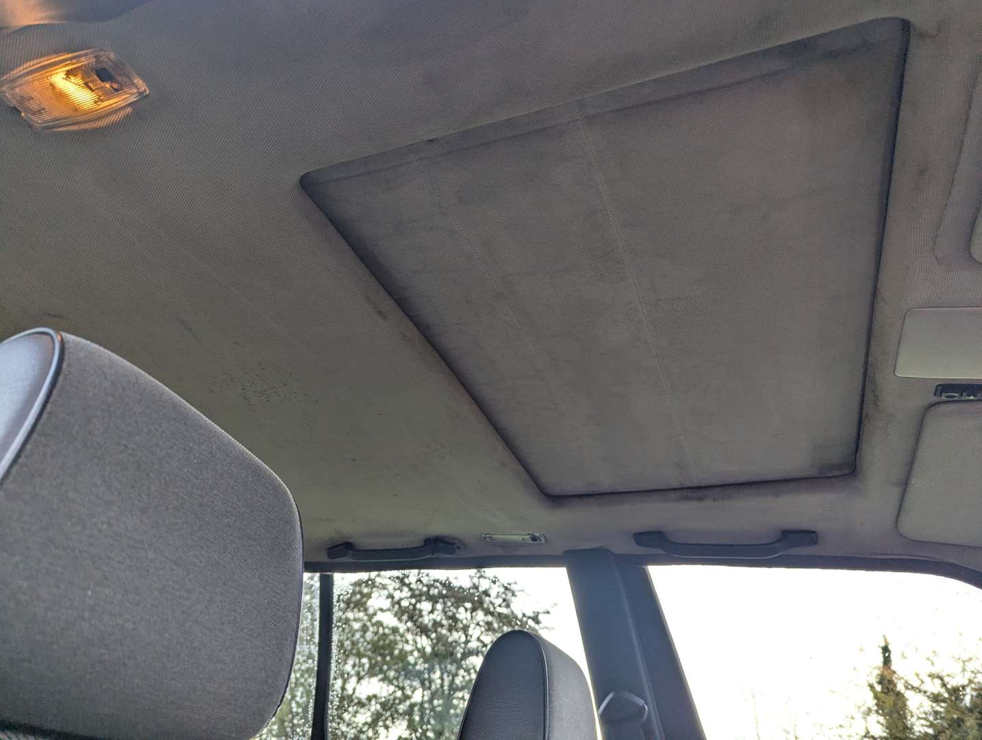 <p>1989 BMW E30 TOURING (E34 TDS CONVERSION)</p>