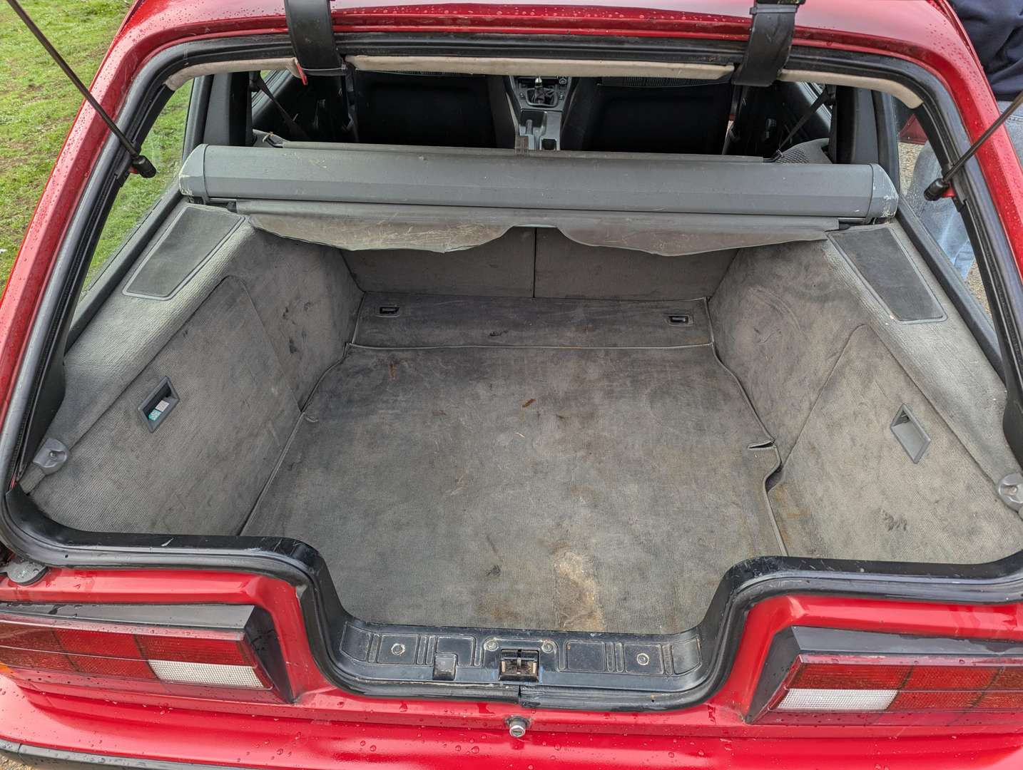 <p>1989 BMW E30 TOURING (E34 TDS CONVERSION)</p>