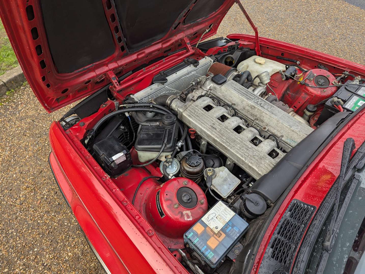 <p>1989 BMW E30 TOURING (E34 TDS CONVERSION)</p>