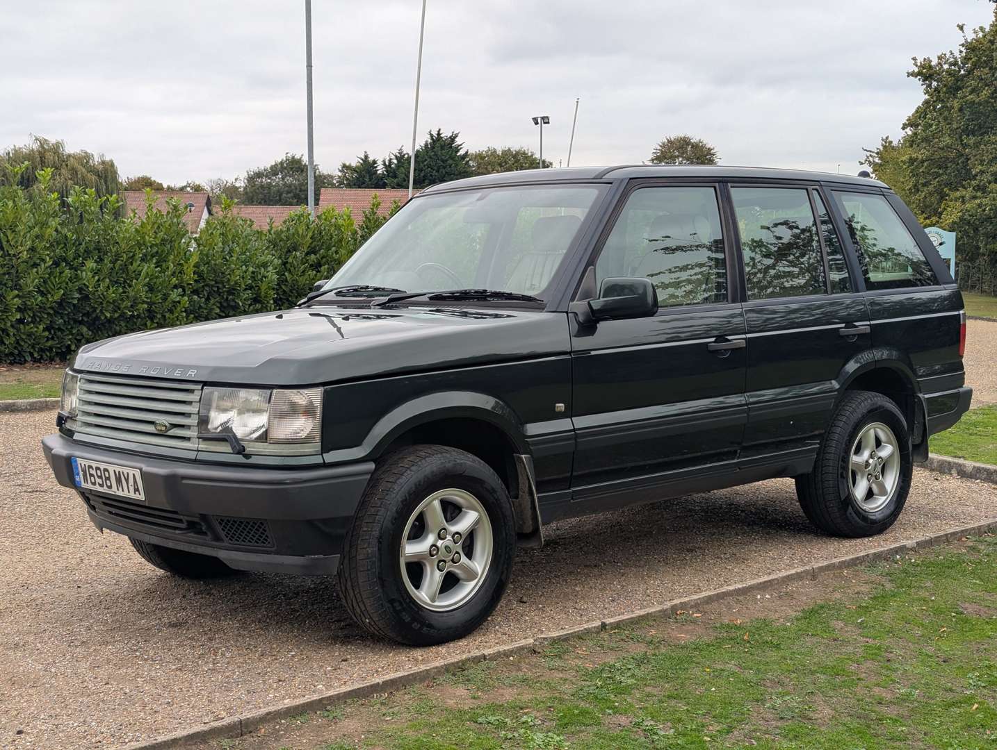 <p>2000 RANGE ROVER 2.5 DSE AUTO</p>