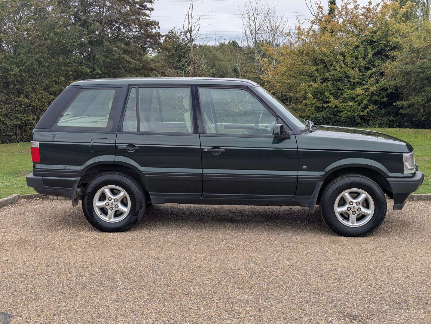 <p>2000 RANGE ROVER 2.5 DSE AUTO</p>