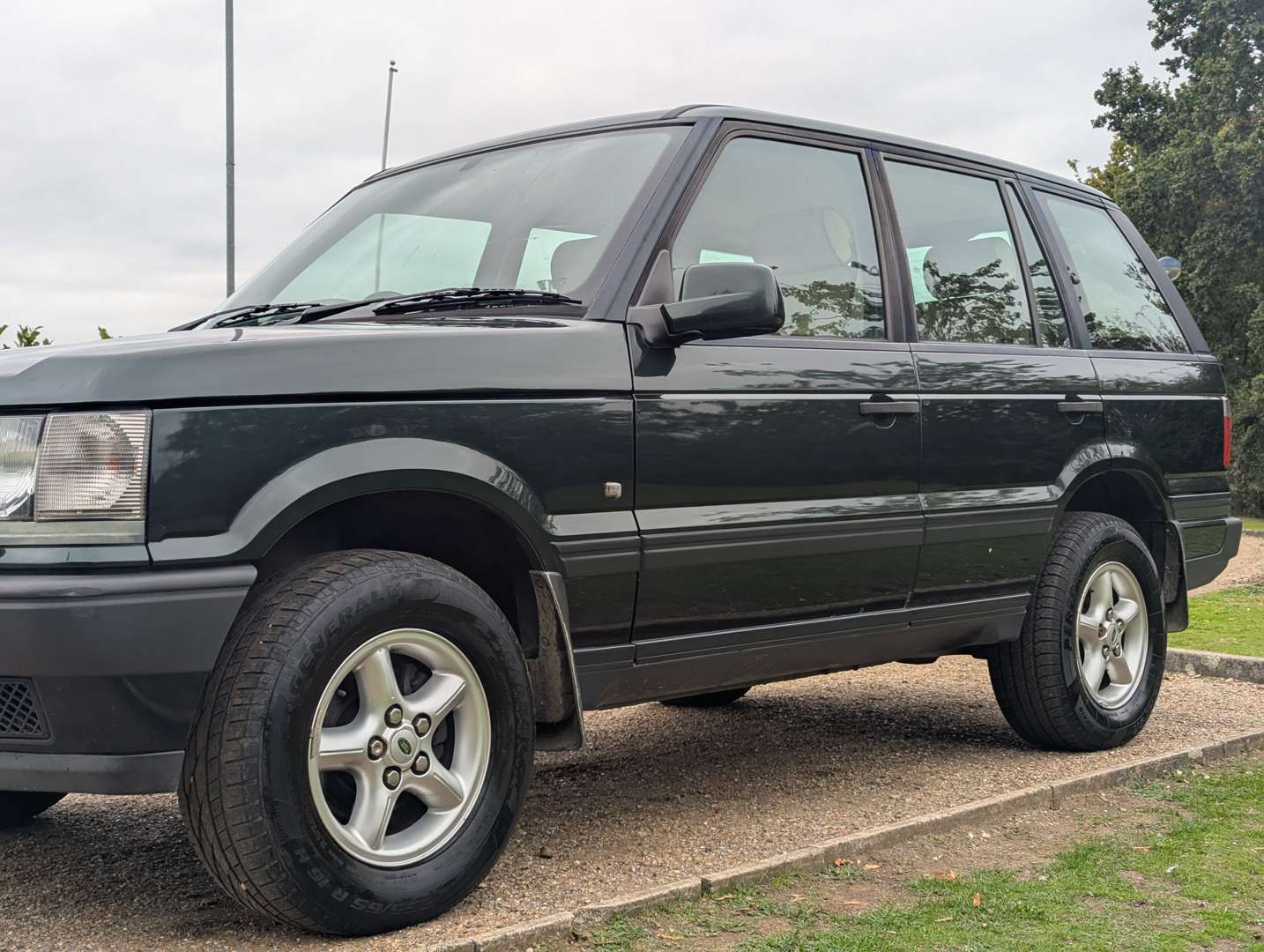 <p>2000 RANGE ROVER 2.5 DSE AUTO</p>