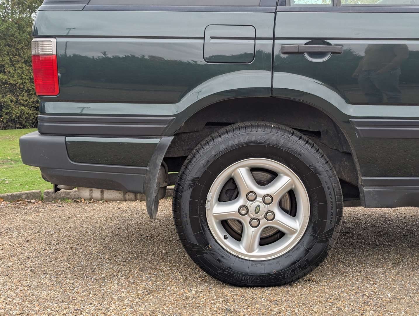 <p>2000 RANGE ROVER 2.5 DSE AUTO</p>