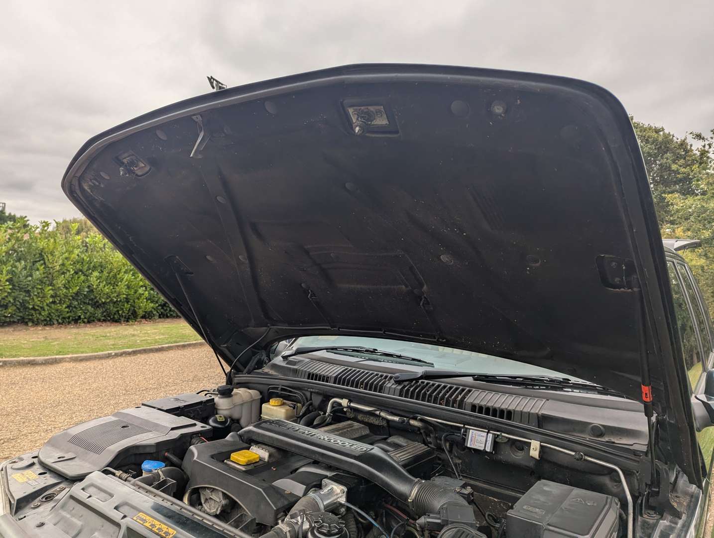 <p>2000 RANGE ROVER 2.5 DSE AUTO</p>