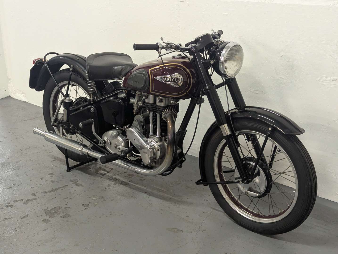 <p>1952 ARIEL 350 RED HUNTER</p>