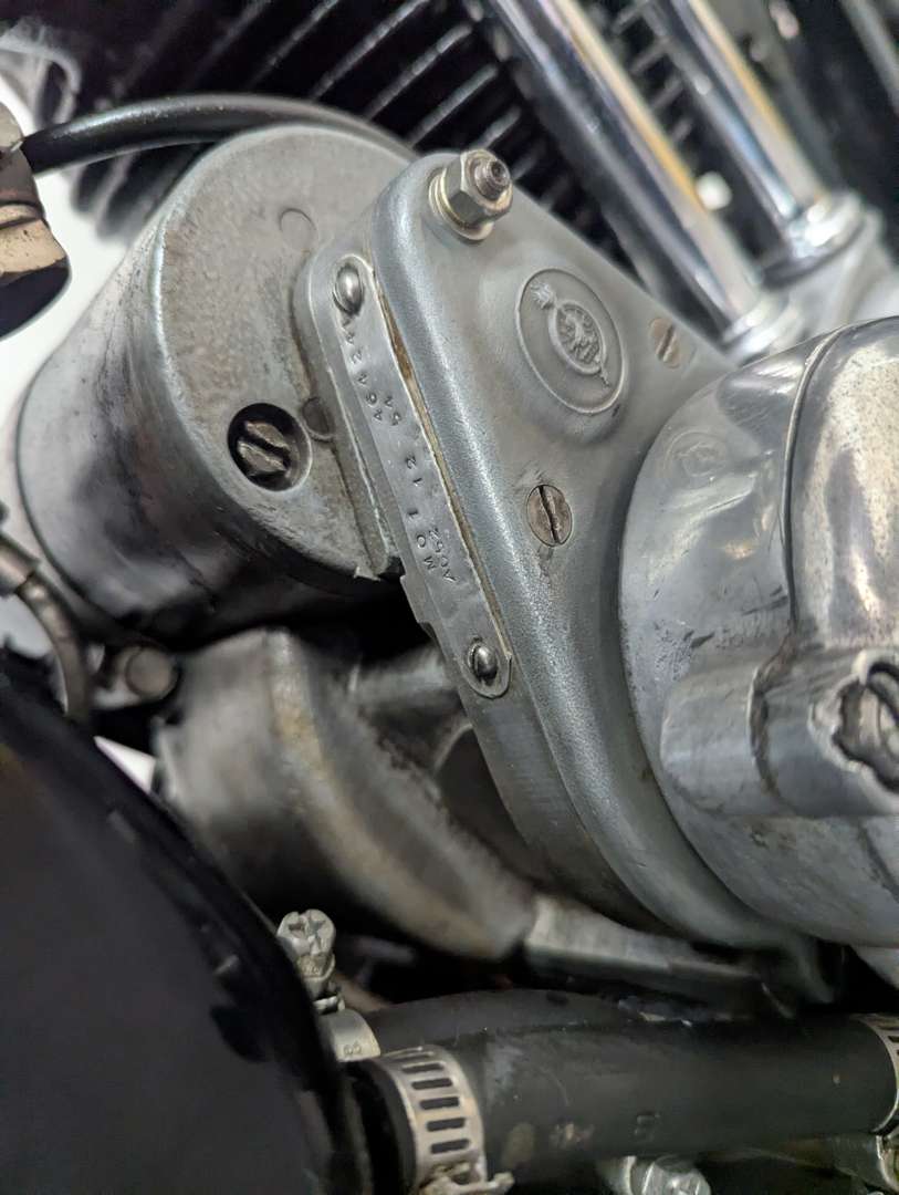 <p>1952 ARIEL 350 RED HUNTER</p>