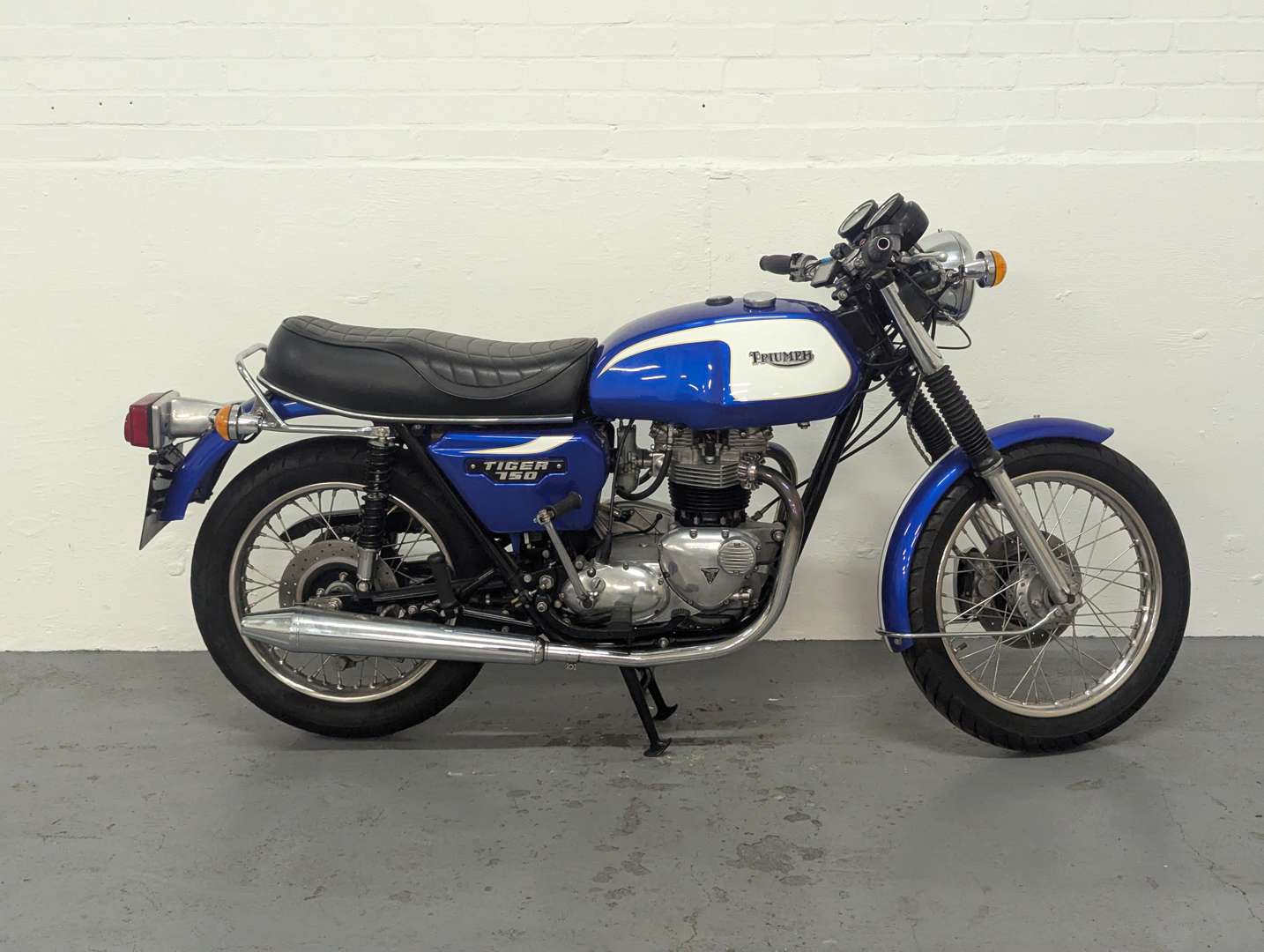 <p>1979 TRIUMPH TIGER 750</p>