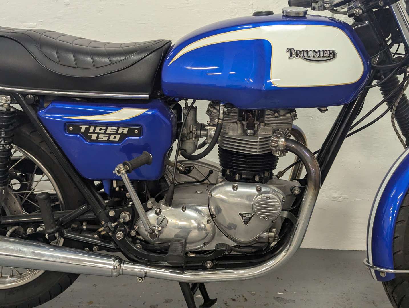 <p>1979 TRIUMPH TIGER 750</p>