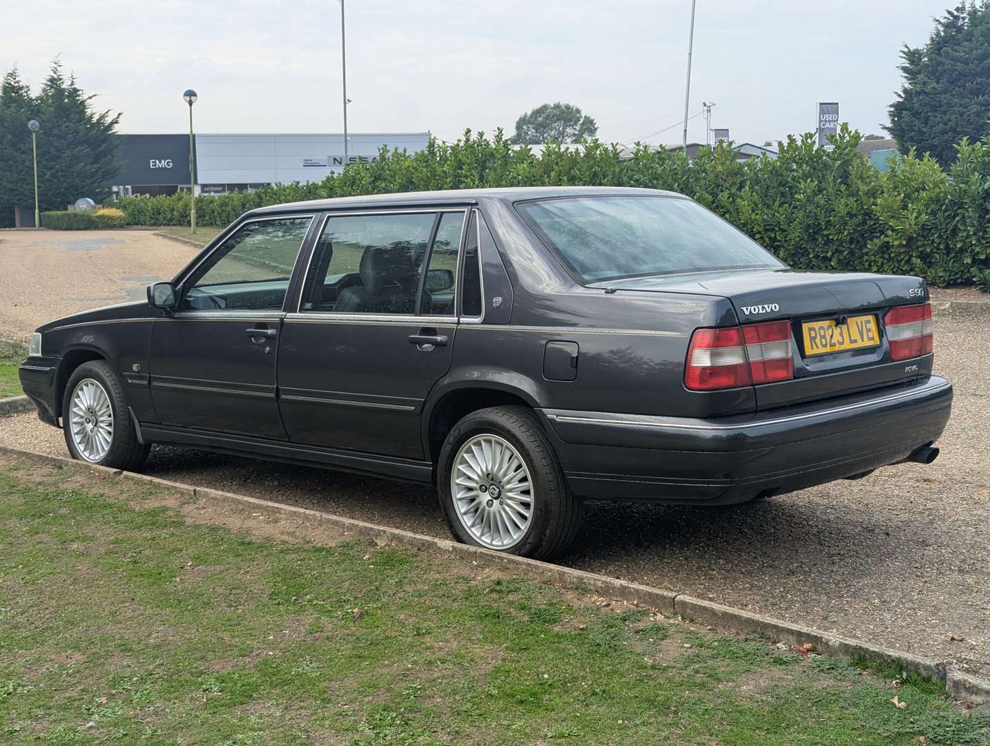 <p>1998 VOLVO S90 ROYAL LWB</p>