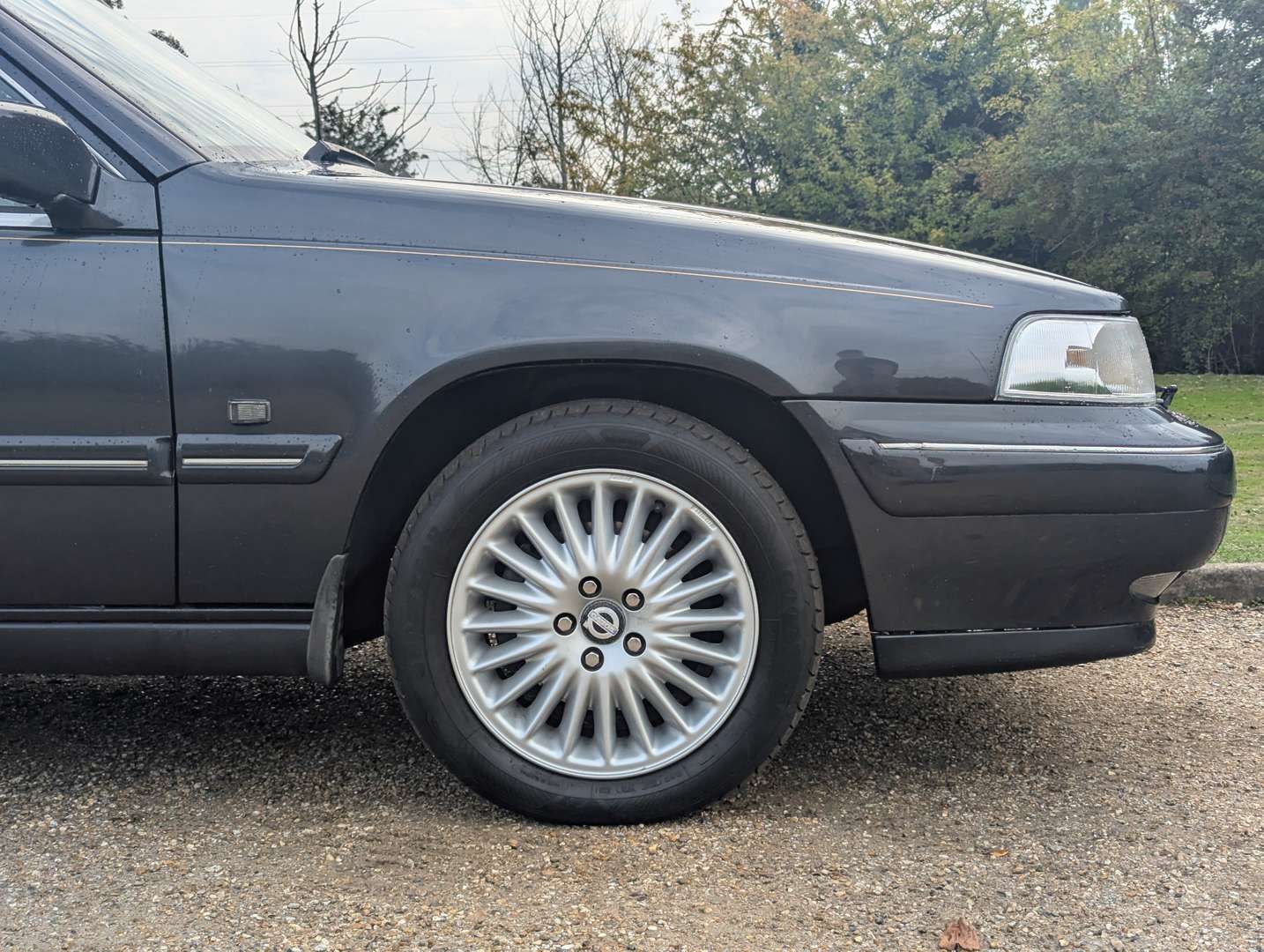 <p>1998 VOLVO S90 ROYAL LWB</p>