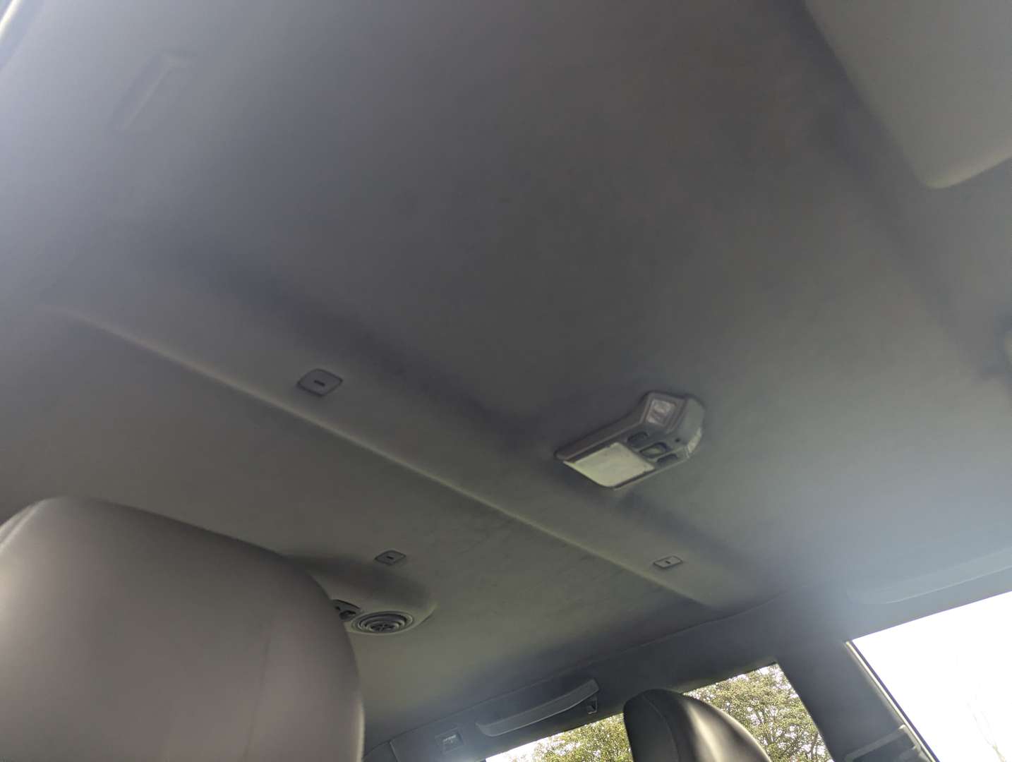 <p>1998 VOLVO S90 ROYAL LWB</p>