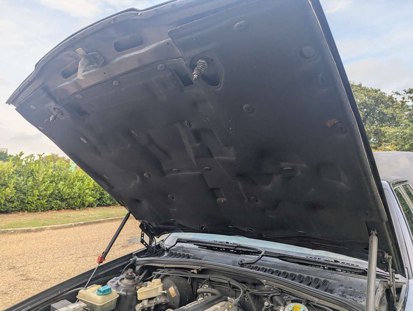 <p>1998 VOLVO S90 ROYAL LWB</p>