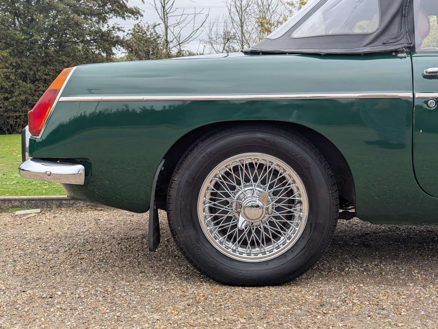 <p>1972 MG B ROADSTER AUTOMATIC</p>