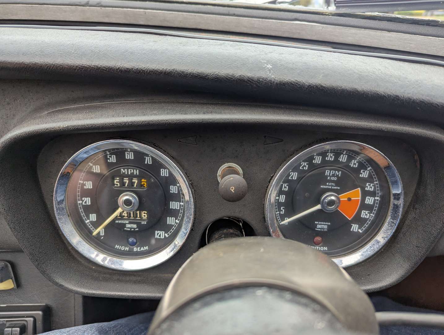 <p>1972 MG B ROADSTER AUTOMATIC</p>