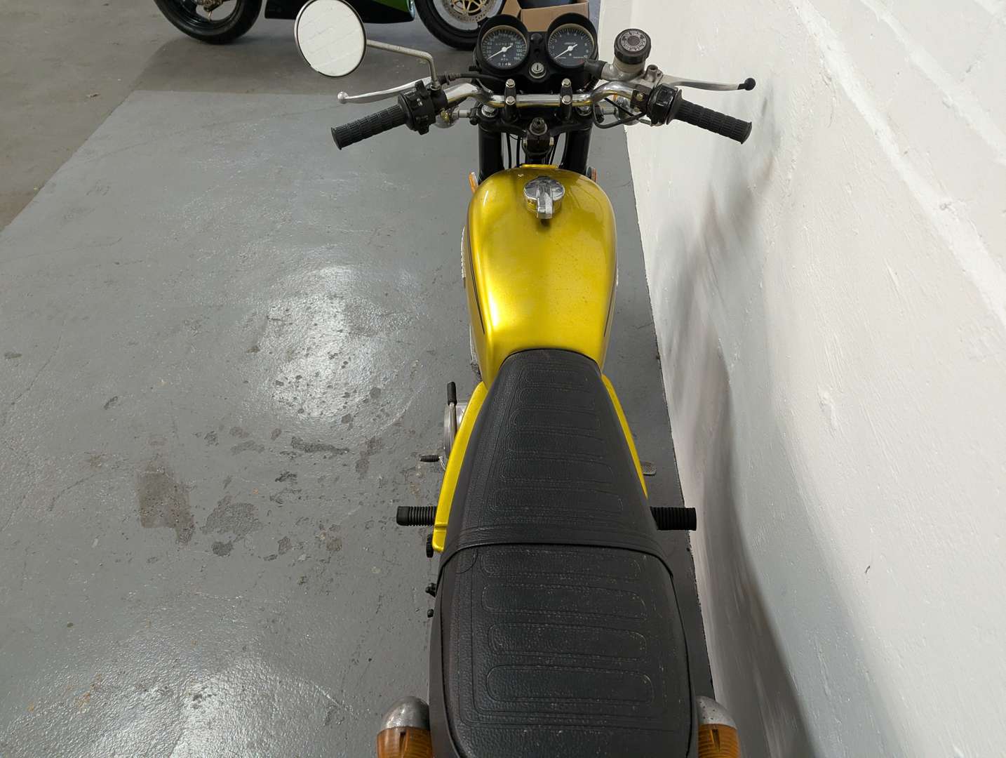 <p>1975 SUZUKI GT250</p>