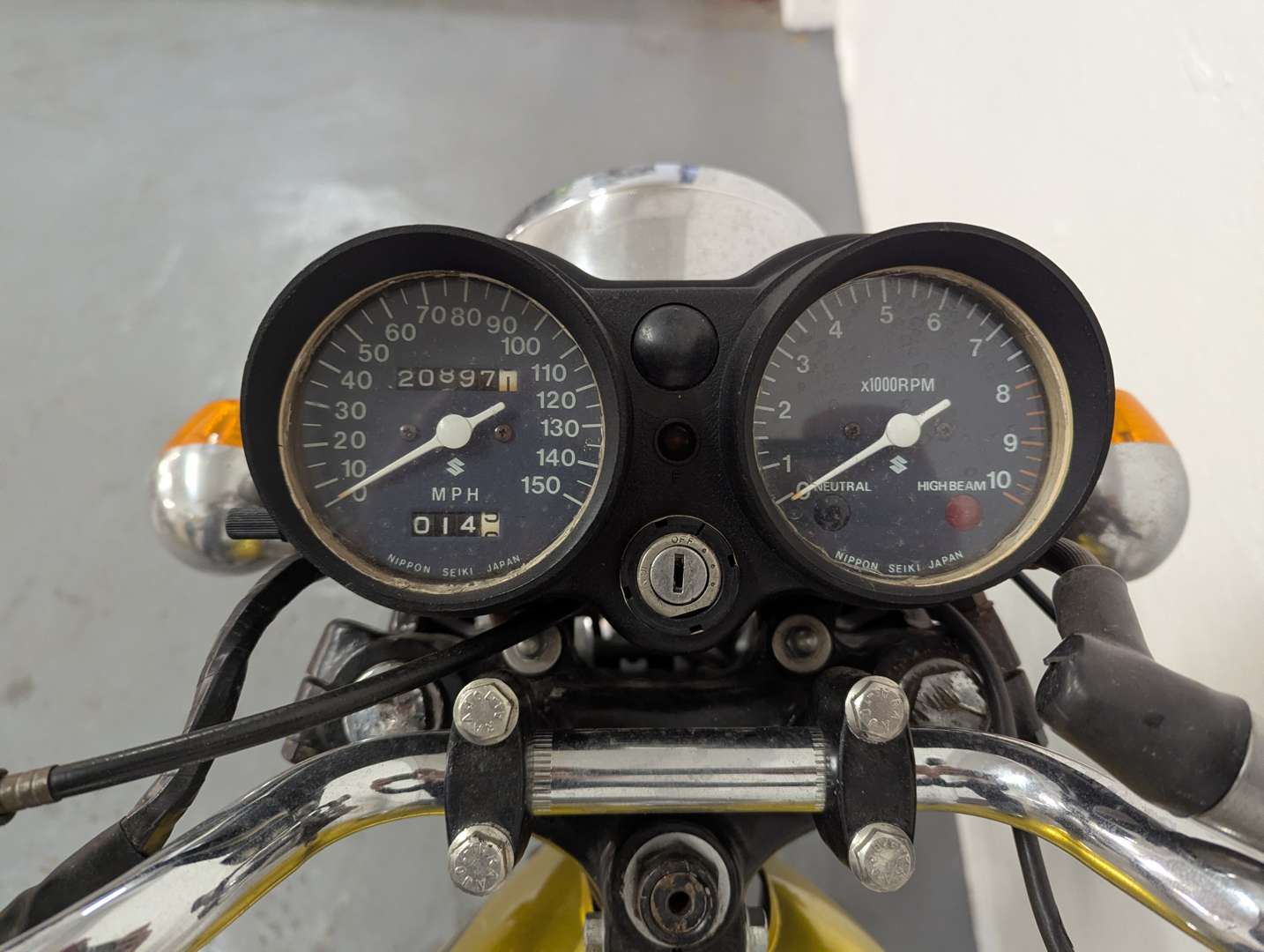 <p>1975 SUZUKI GT250</p>