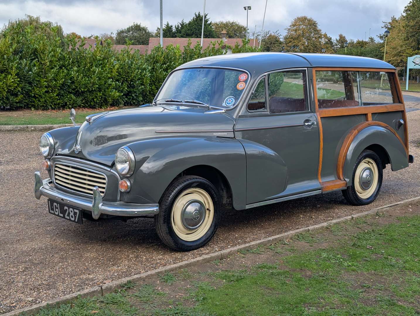 <p>1961 MORRIS MINOR 1000 TRAVELLER</p>