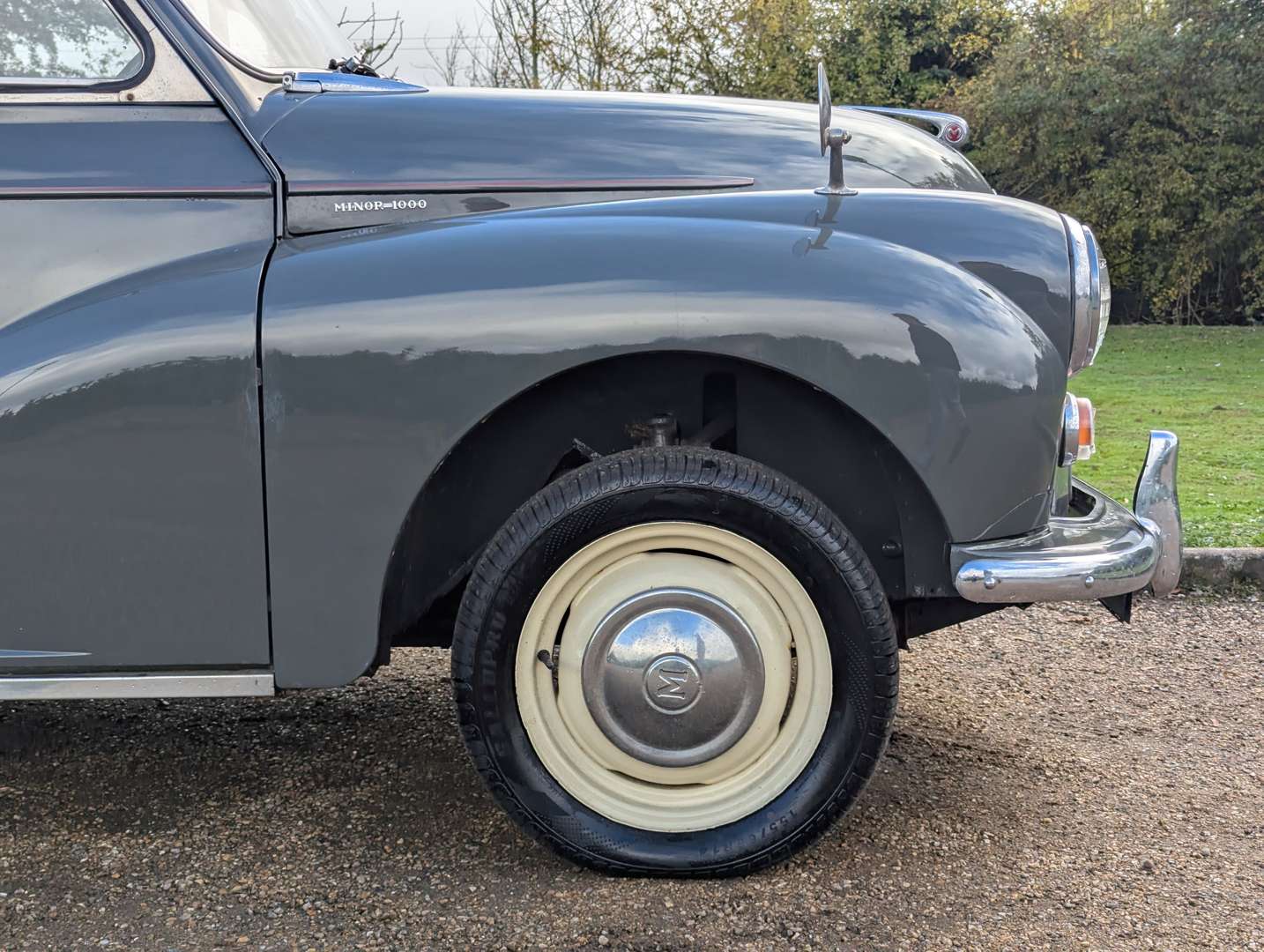 <p>1961 MORRIS MINOR 1000 TRAVELLER</p>