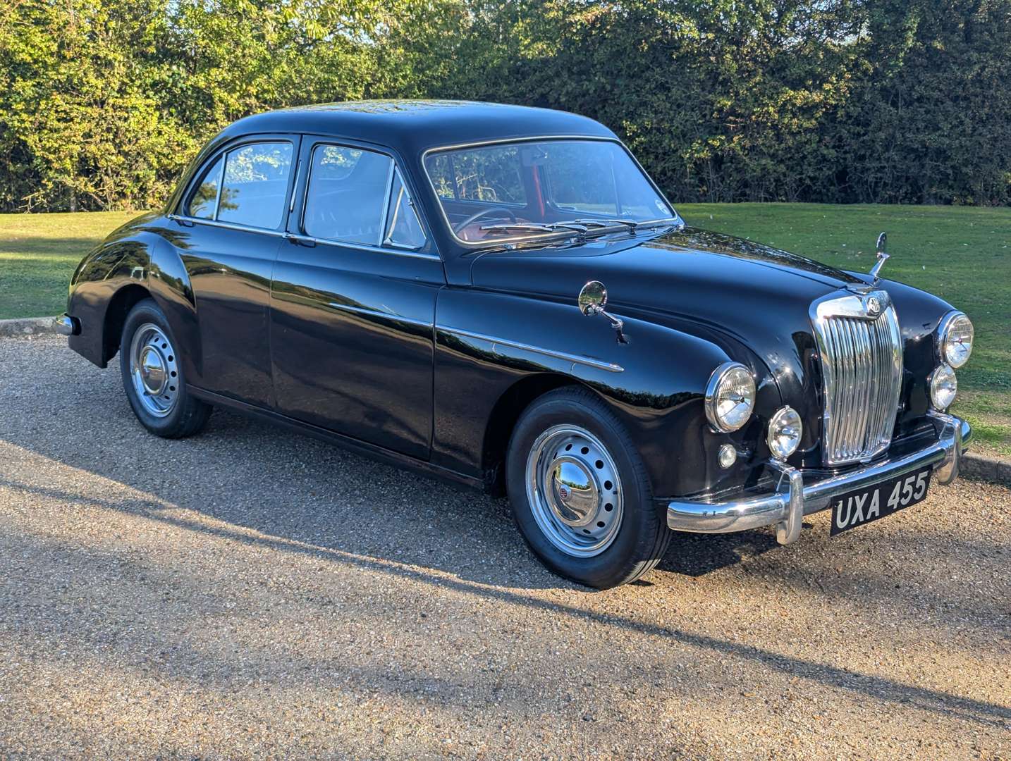 <p>1957 MG ZB MAGNETTE</p>