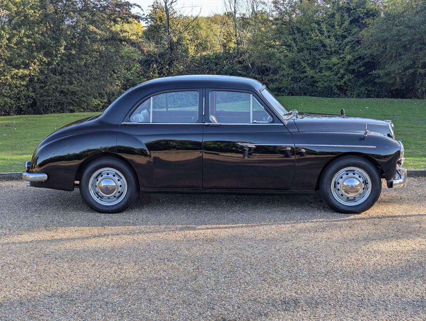 <p>1957 MG ZB MAGNETTE</p>