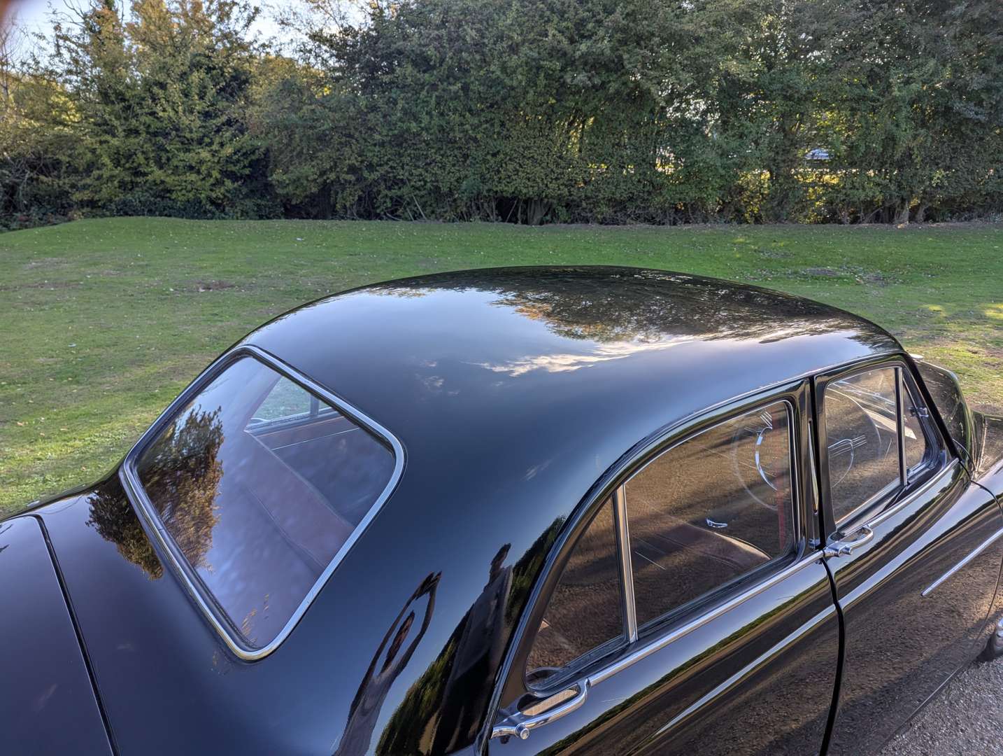 <p>1957 MG ZB MAGNETTE</p>