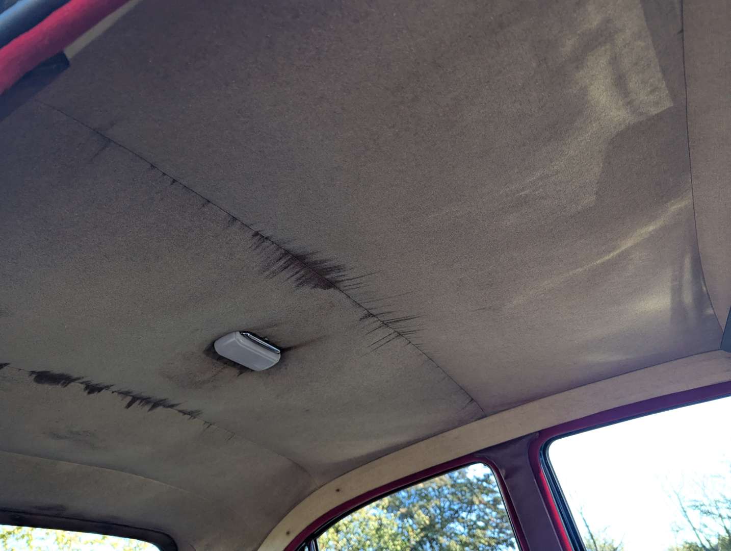 <p>1957 MG ZB MAGNETTE</p>