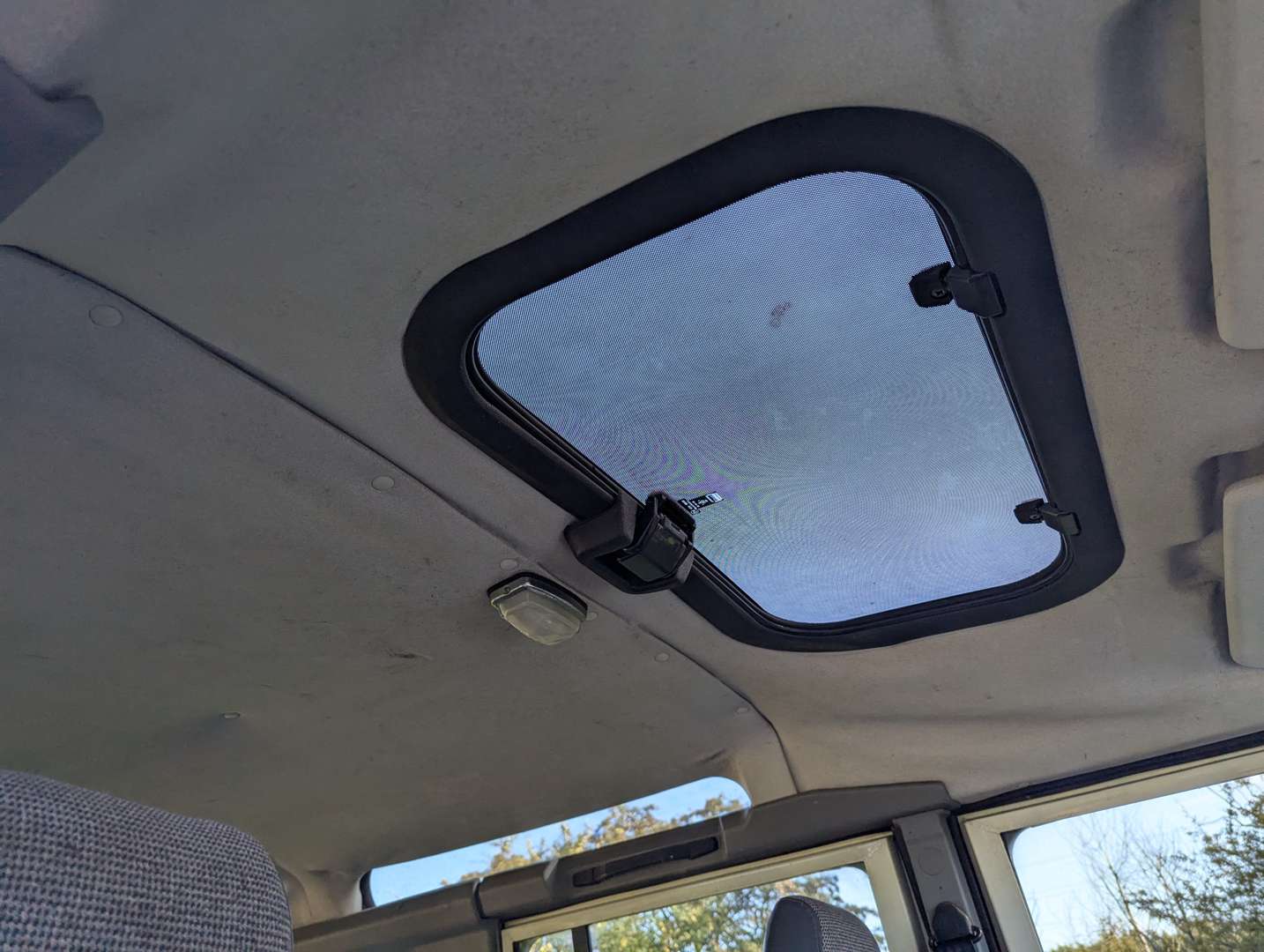 <p>1989 LAND ROVER 110 CSW</p>