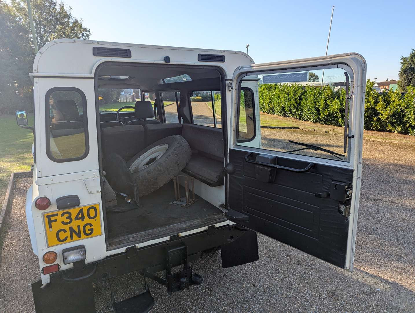 <p>1989 LAND ROVER 110 CSW</p>