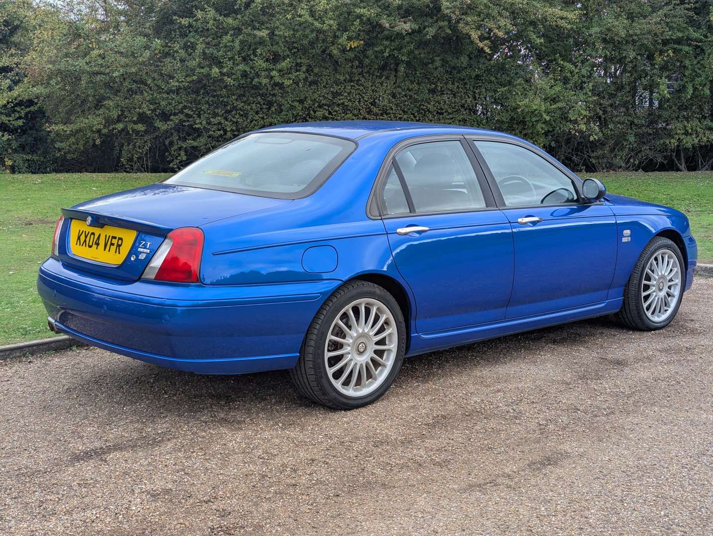 <p>2004 MG ZT+ 2.5 V6</p>