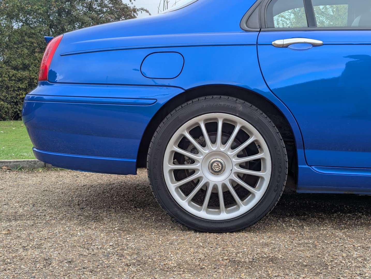 <p>2004 MG ZT+ 2.5 V6</p>