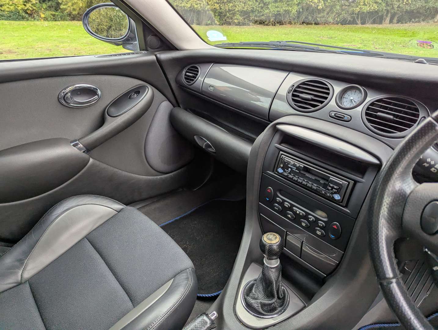 <p>2004 MG ZT+ 2.5 V6</p>