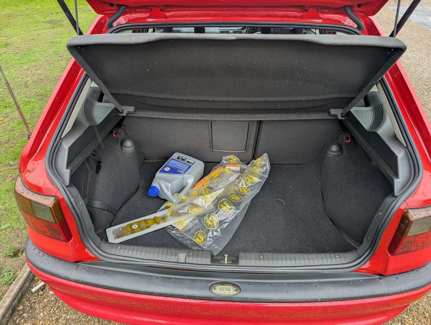 <p>1997 VAUXHALL ASTRA 1.6 DUO</p>