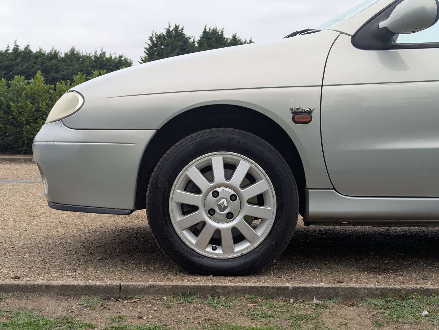 <p>2003 RENAULT MEGANE CONVERTIBLE PRIVILEGE</p>