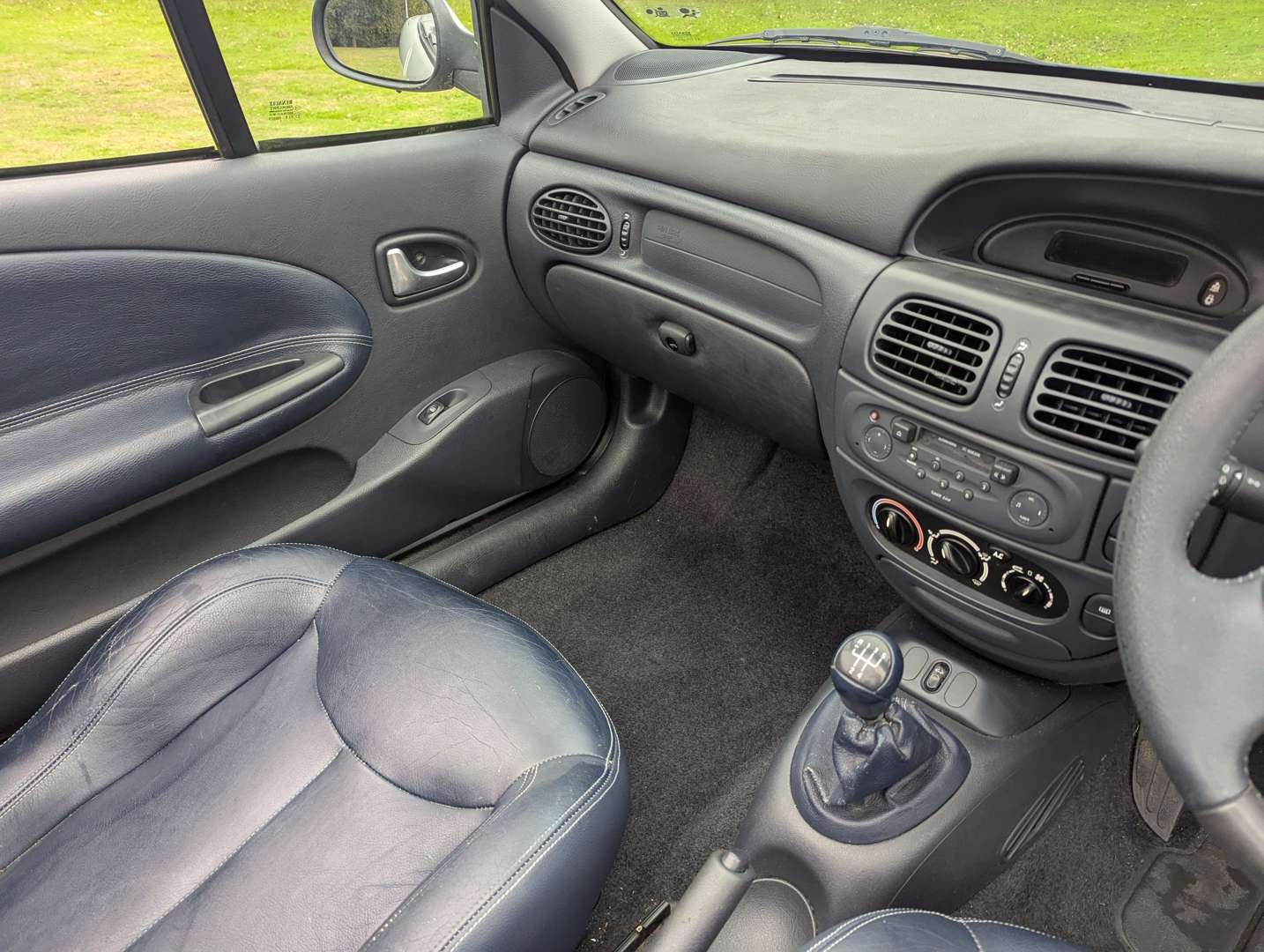 <p>2003 RENAULT MEGANE CONVERTIBLE PRIVILEGE</p>