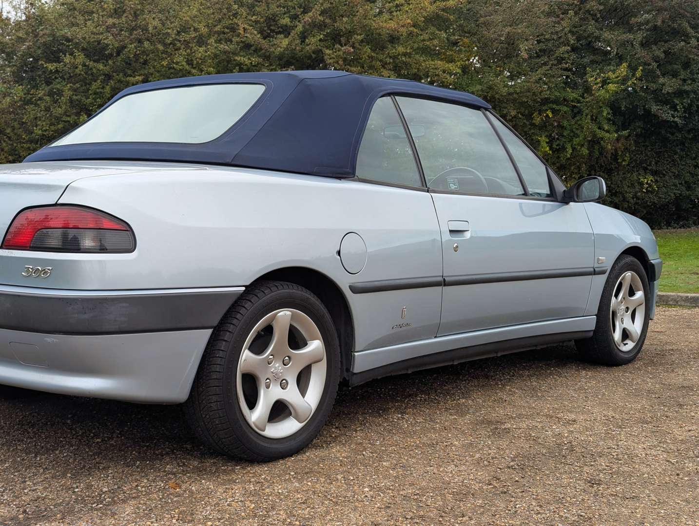 <p>2001 PEUGEOT 306 CABRIOLET S 16V</p>