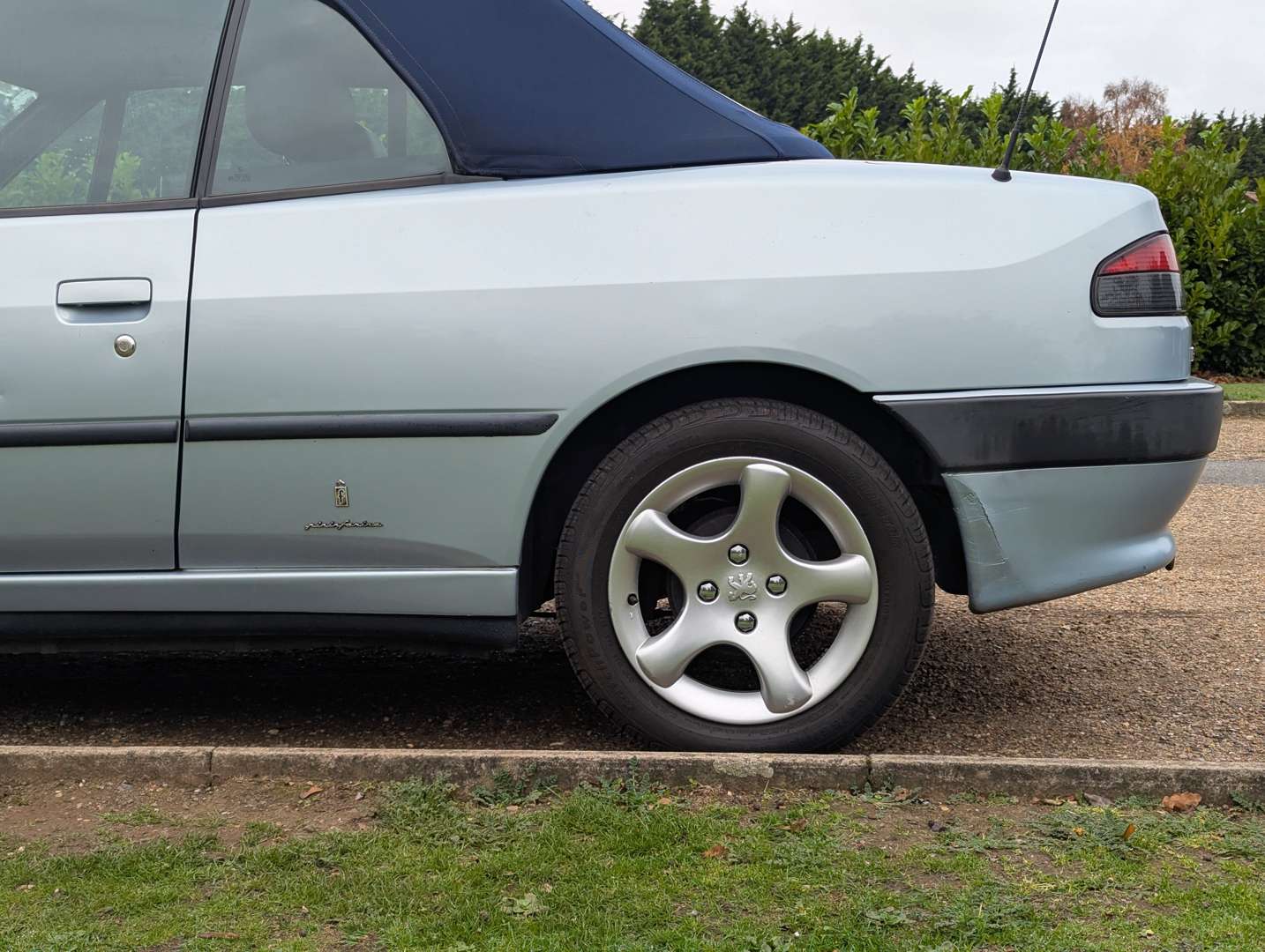 <p>2001 PEUGEOT 306 CABRIOLET S 16V</p>